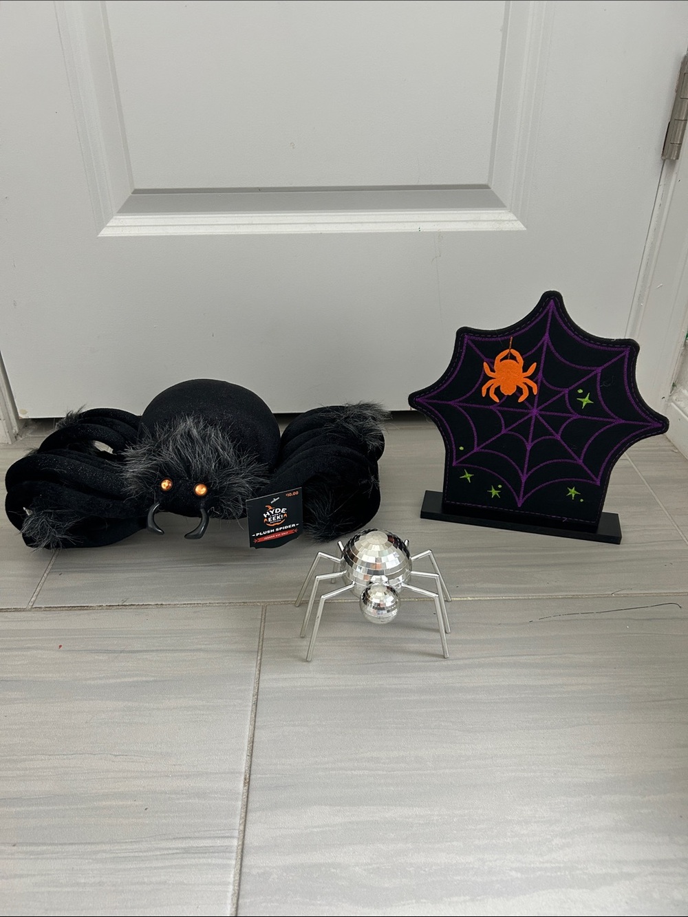 Hyde and EEK! Plush spider and Spiderweb decor